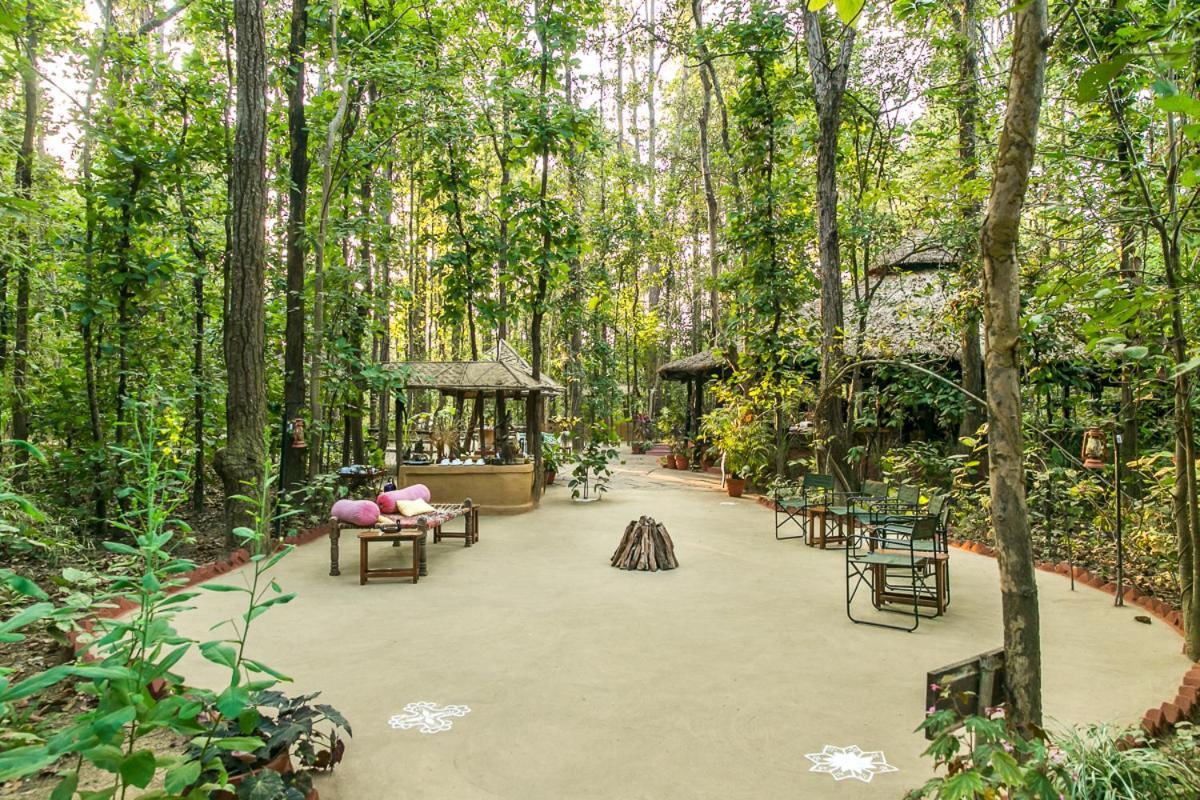 Kanha Jungle Lodge Dhanwar Ngoại thất bức ảnh