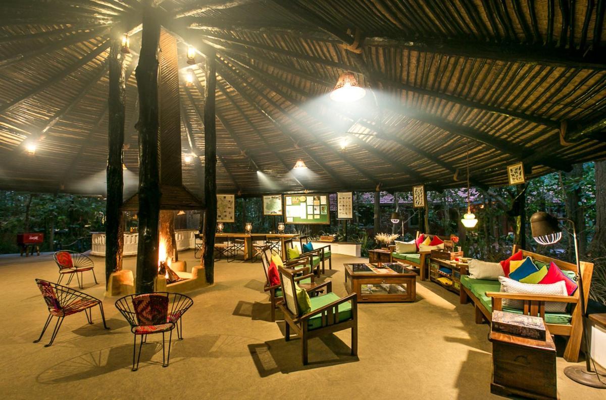 Kanha Jungle Lodge Dhanwar Ngoại thất bức ảnh